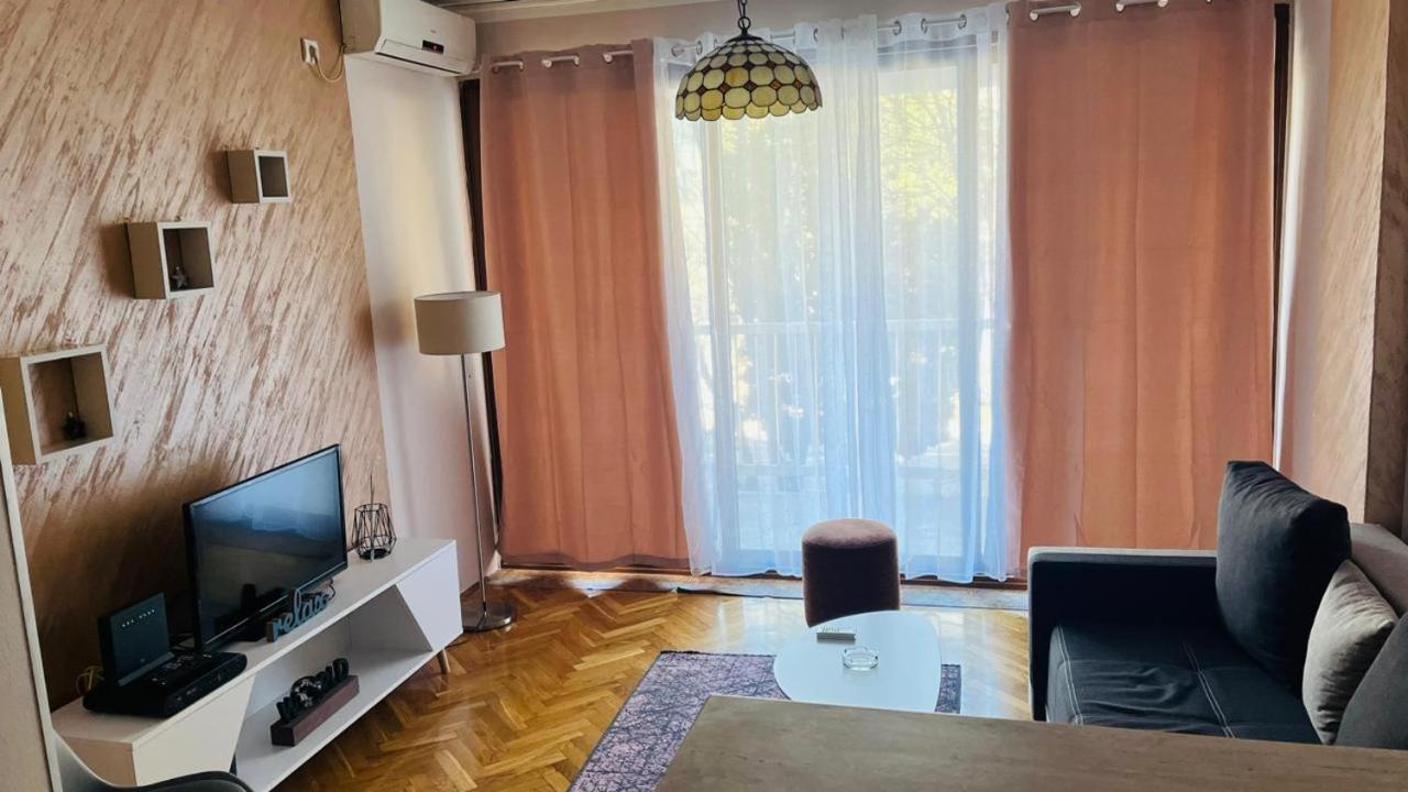 Majdini Clock Tower Apartman Podgorica Buitenkant foto